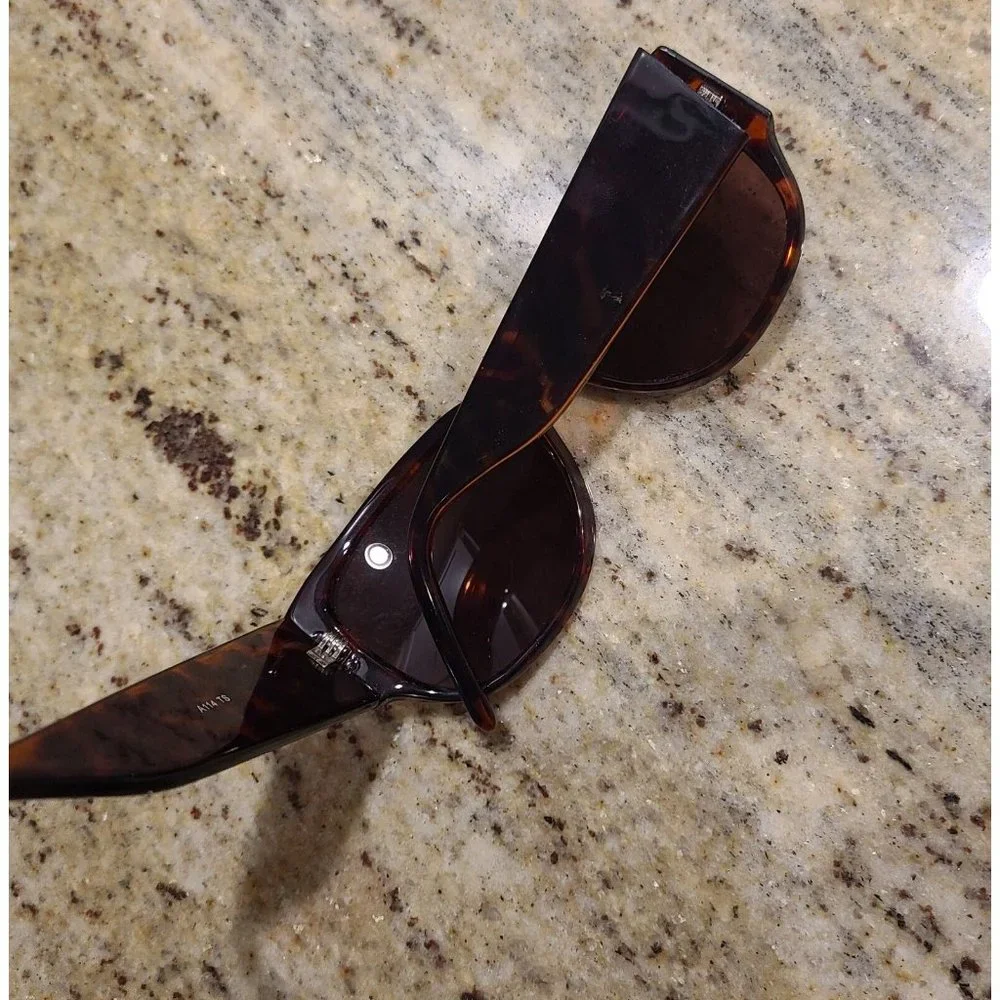 ANDREA JOVINE Womens Designer Sunglasses Tortoise Style# A114 TS
